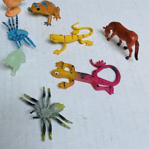 Insect Figure Animal Cat Lizard Chicken Horse Spider Frog 8 Pieces Kids Learn - Picture 3 of 5